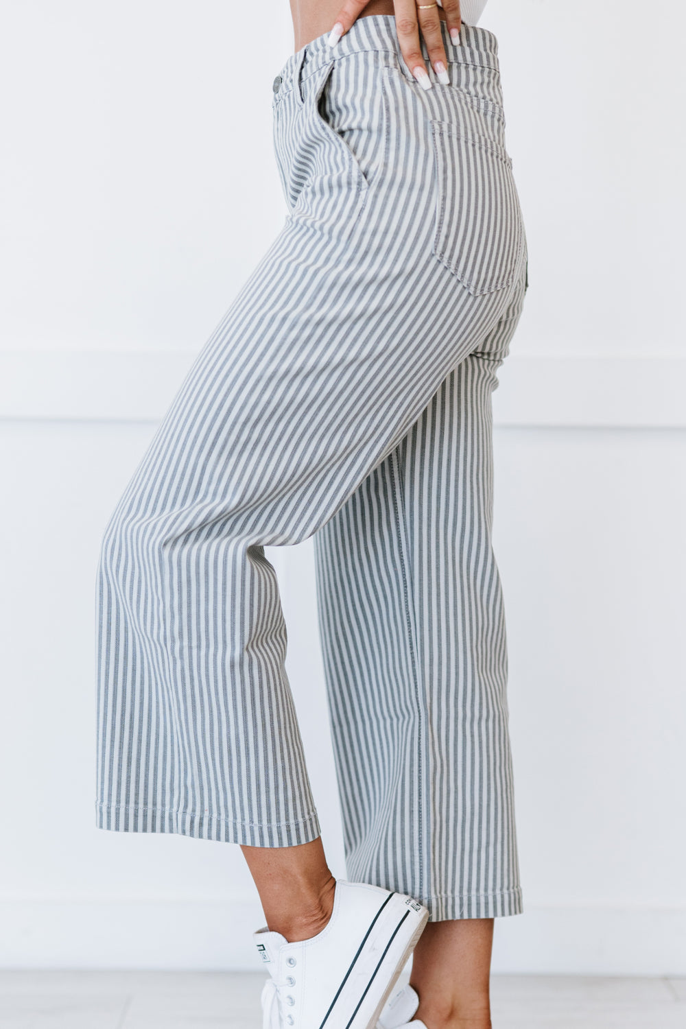 Kancan Emerson Pinstripe Wide Leg Cropped Jeans