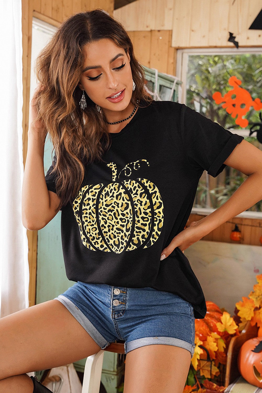 Leopard Pumpkin Graphic Cuffed Tee